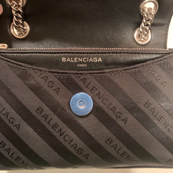 Balenciaga BB Chain Bag - Picture 2 of 6